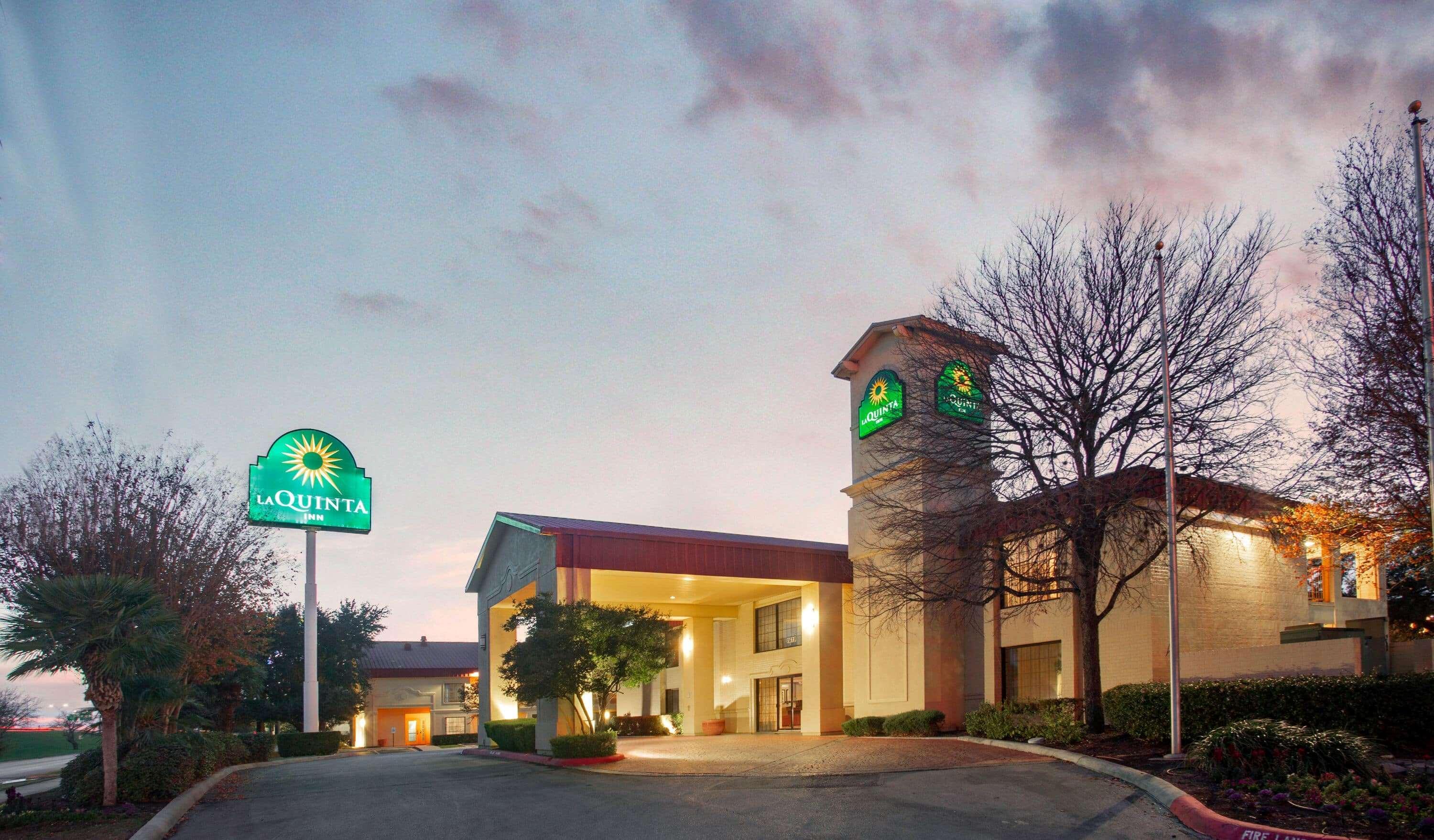 La Quinta Inn By Wyndham Сан Маркос Экстерьер фото