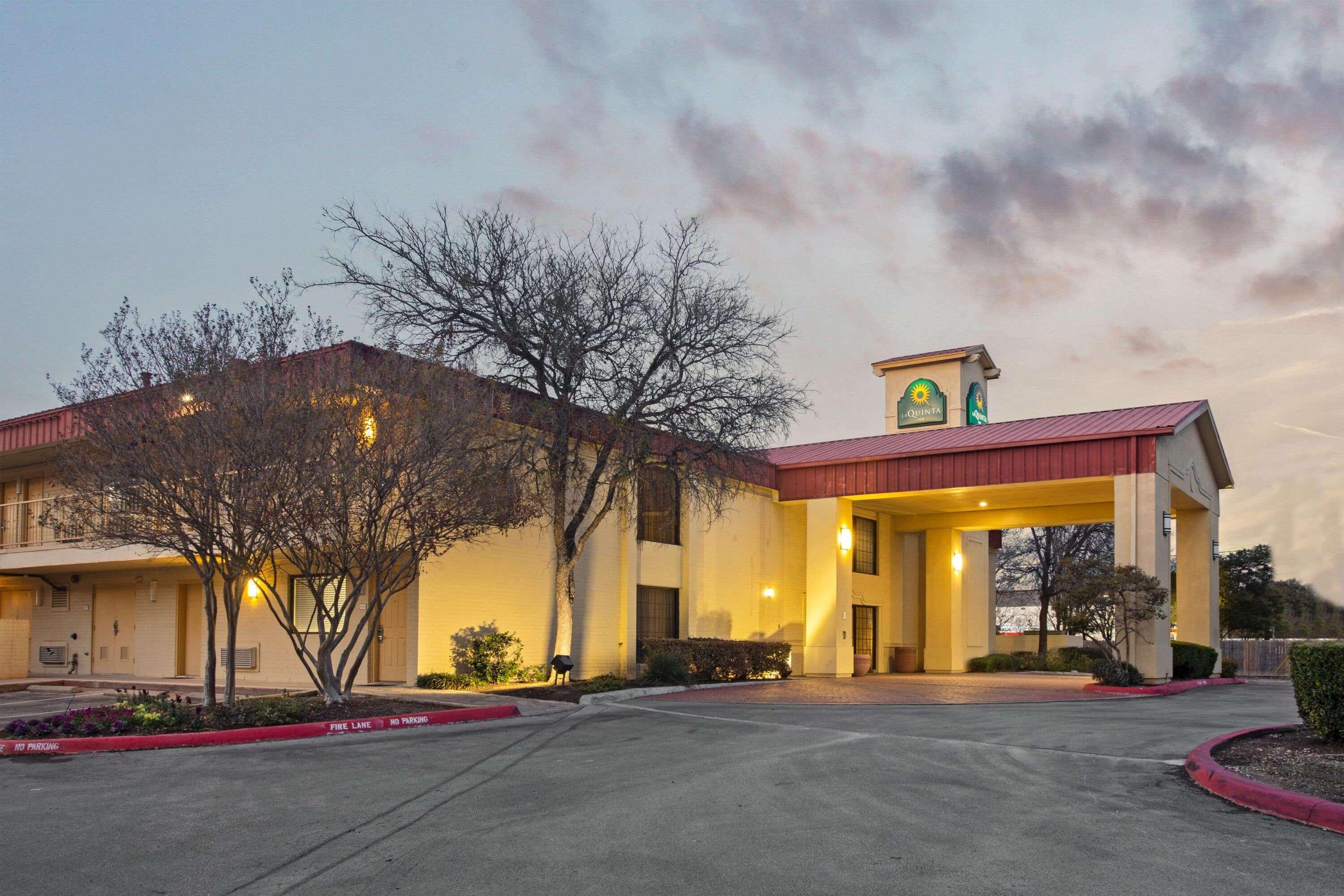 La Quinta Inn By Wyndham Сан Маркос Экстерьер фото